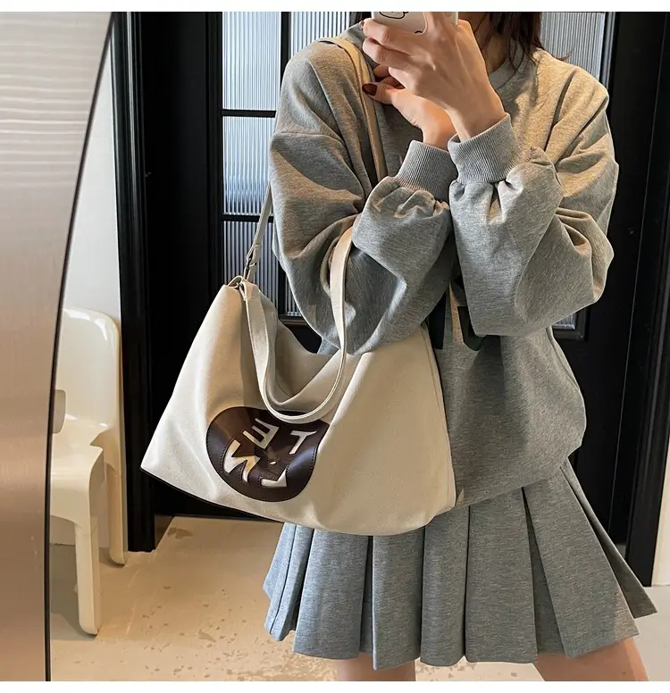 Women's Canvas Tote Bag Niche Design 2026 — feature 15