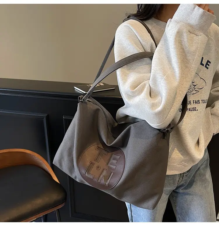 Women's Canvas Tote Bag Niche Design 2026 — feature 19