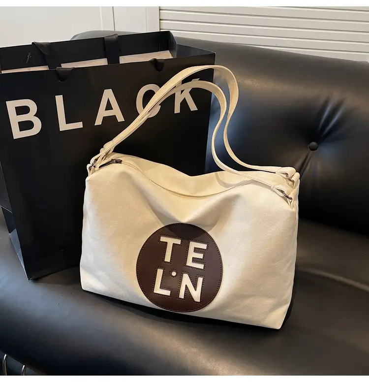 Women's Canvas Tote Bag Niche Design 2026 — feature 32