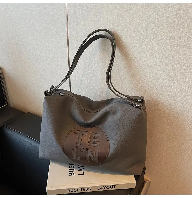 Women's Canvas Tote Bag Niche Design 2026 — feature 34