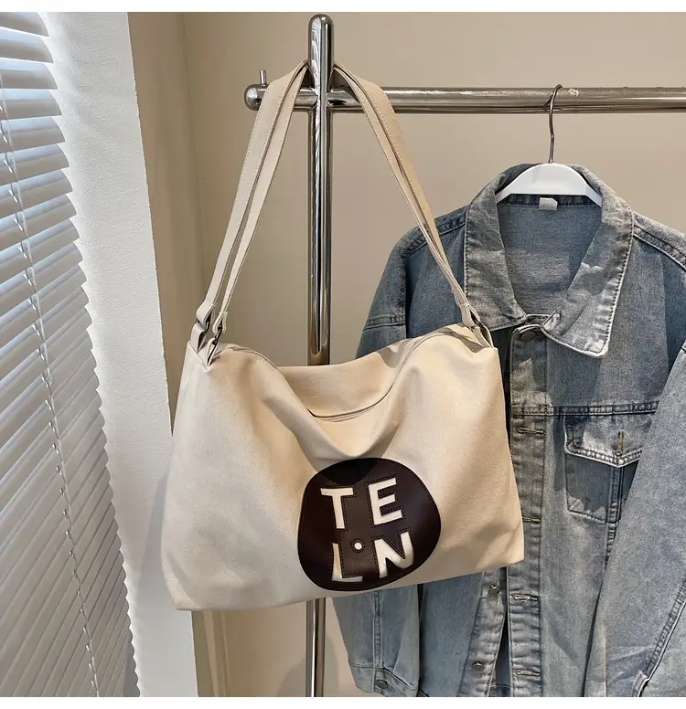 Women's Canvas Tote Bag Niche Design 2026 — feature 40