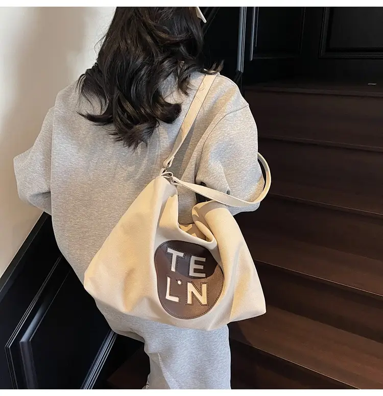 Women's Canvas Tote Bag Niche Design 2026 — feature 8