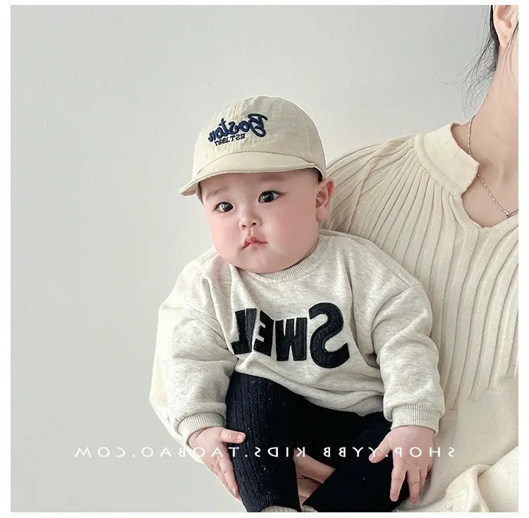 White Korean Letter Baseball Cap for Boys Girls — feature 3