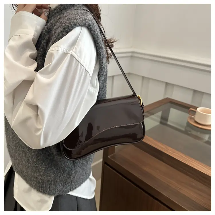 White Retro Shoulder Crossbody Bag for Women — feature 13