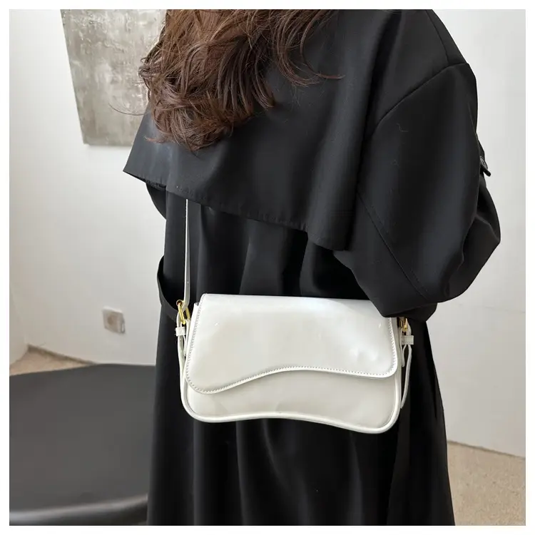 White Retro Shoulder Crossbody Bag for Women — feature 14