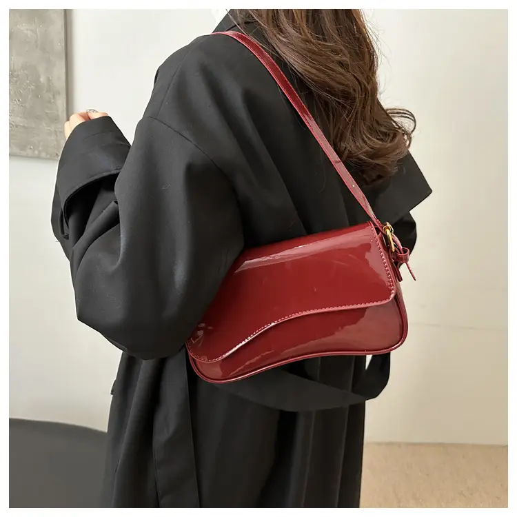White Retro Shoulder Crossbody Bag for Women — feature 18