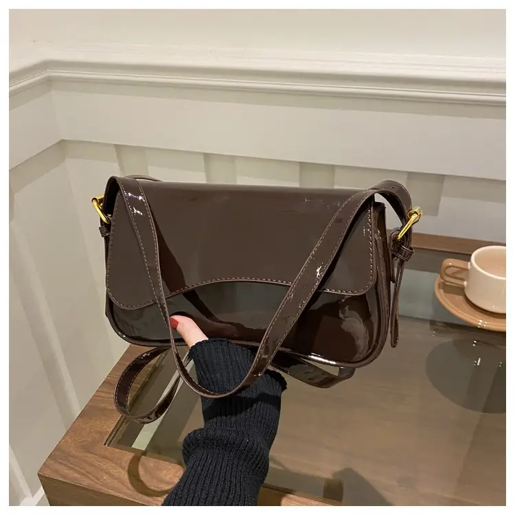White Retro Shoulder Crossbody Bag for Women — feature 21