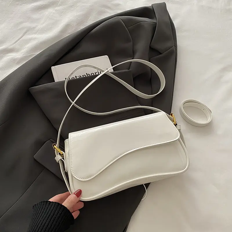 White Retro Shoulder Crossbody Bag for Women - Image 2