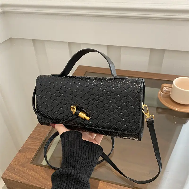 White Woven Korean Style Shoulder Bag with Gold Clasp - Image 6