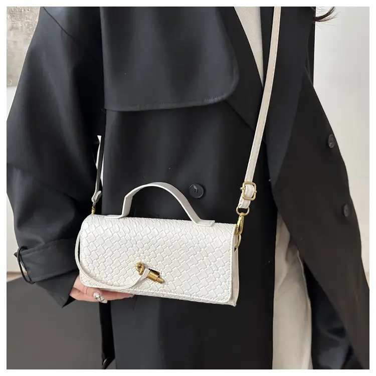 White Woven Korean Style Shoulder Bag with Gold Clasp — feature 16