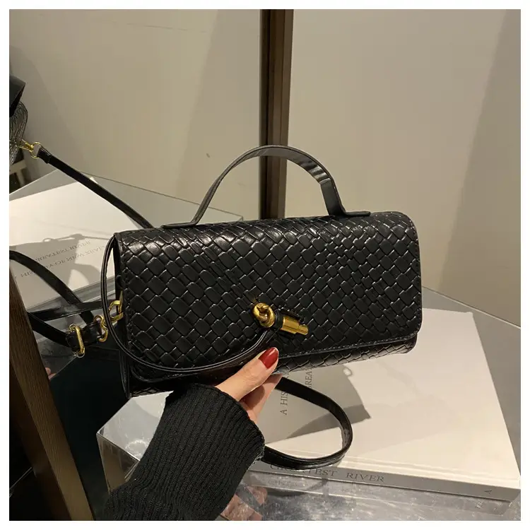 White Woven Korean Style Shoulder Bag with Gold Clasp — feature 24