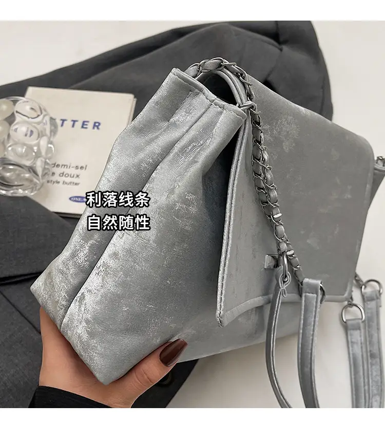 Women's Silver Velvet Shoulder Bag 2025 New Fashion — feature 5