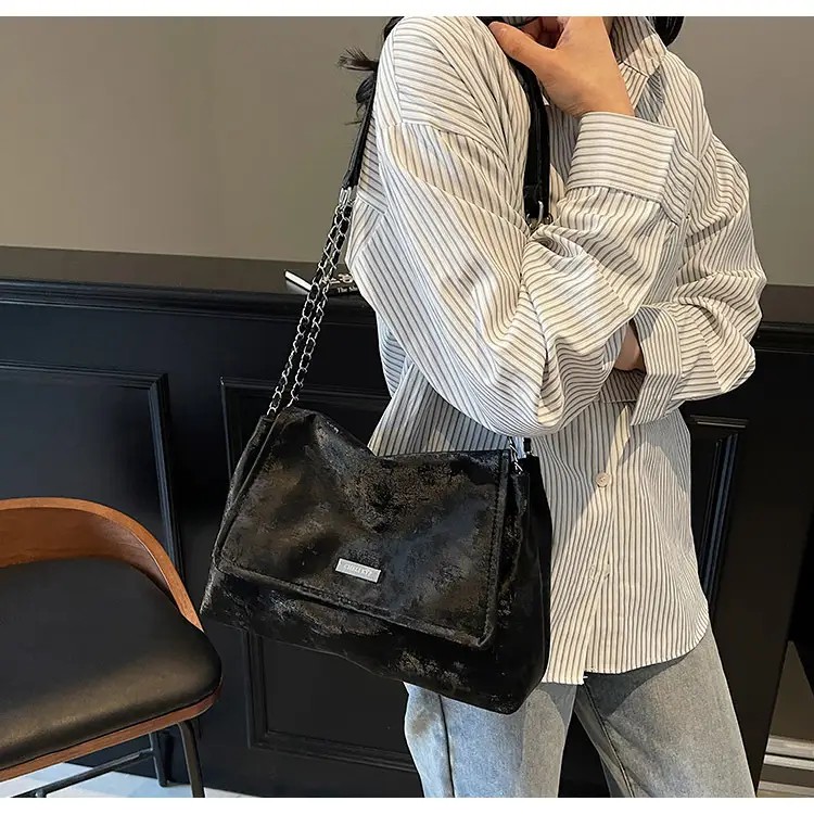 Women's Silver Velvet Shoulder Bag 2025 New Fashion — feature 7