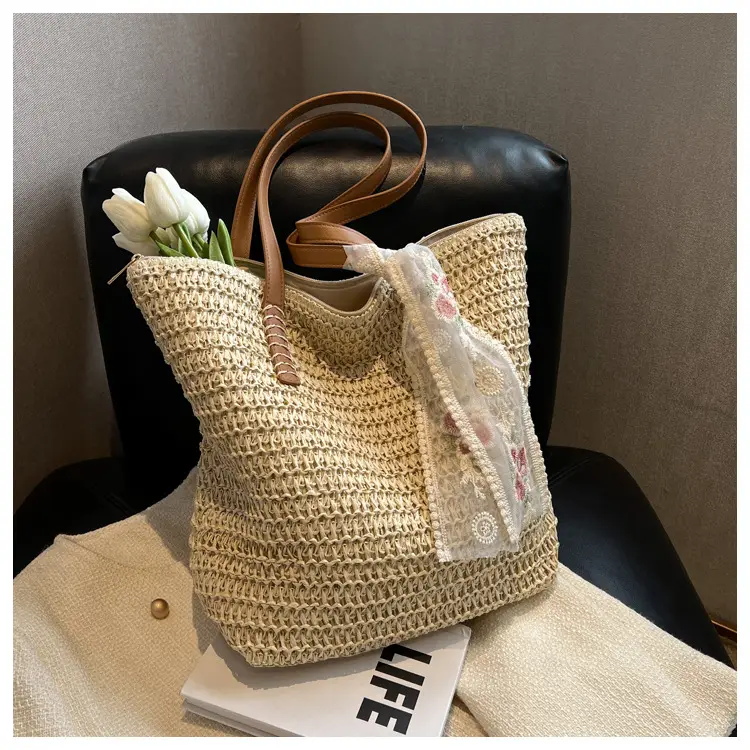 Women Straw Bag with Embroidered Handle 2025 — feature 23