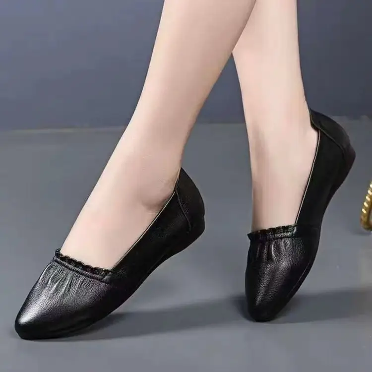 Spring 2025 New Soft Leather Shallow Mouth Flat Shoes Women's All-match Beef Sole Soft Sole Non-slip Work Shoes for Women - Image 4