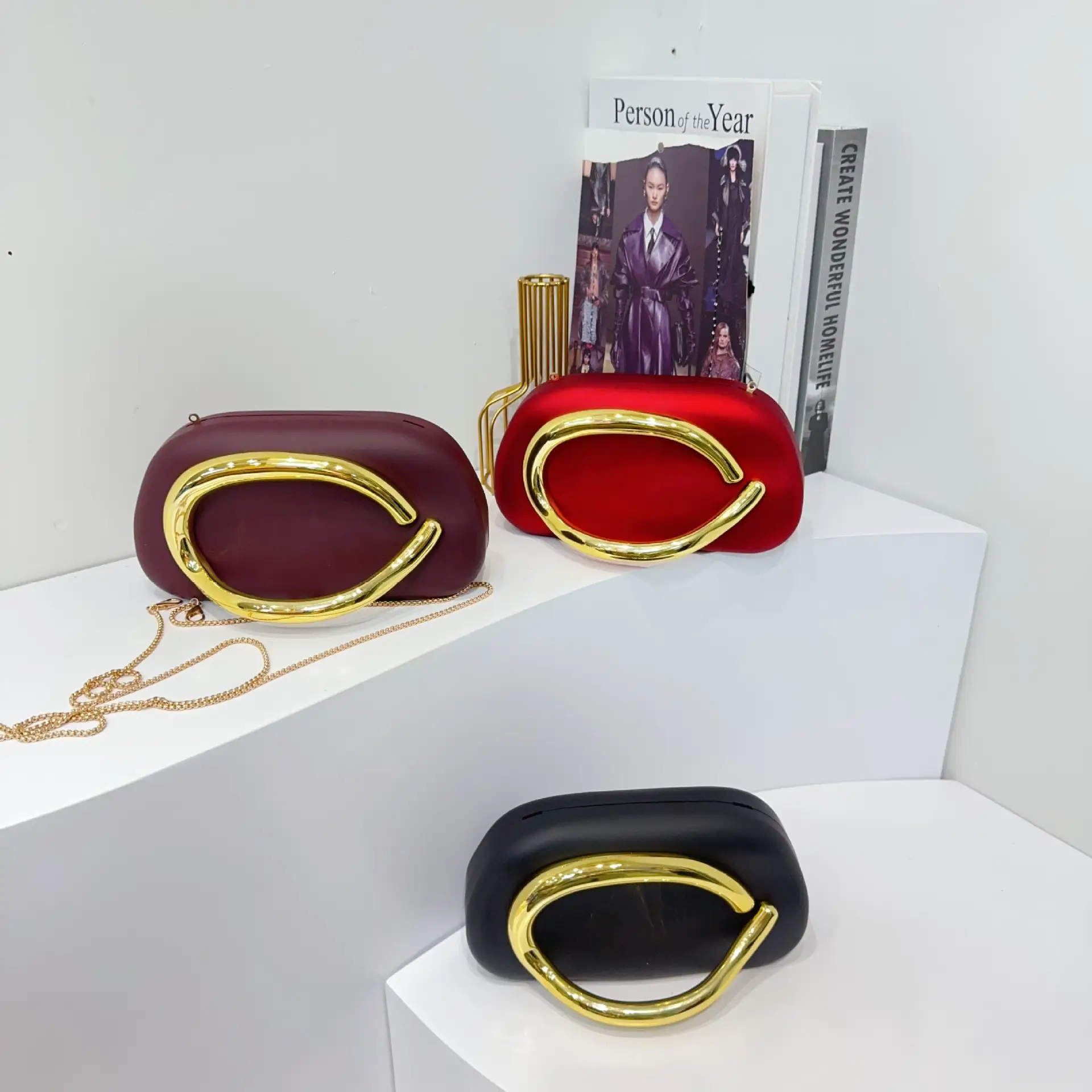 Vintage Metal Crossbody Bags for Women — feature 10