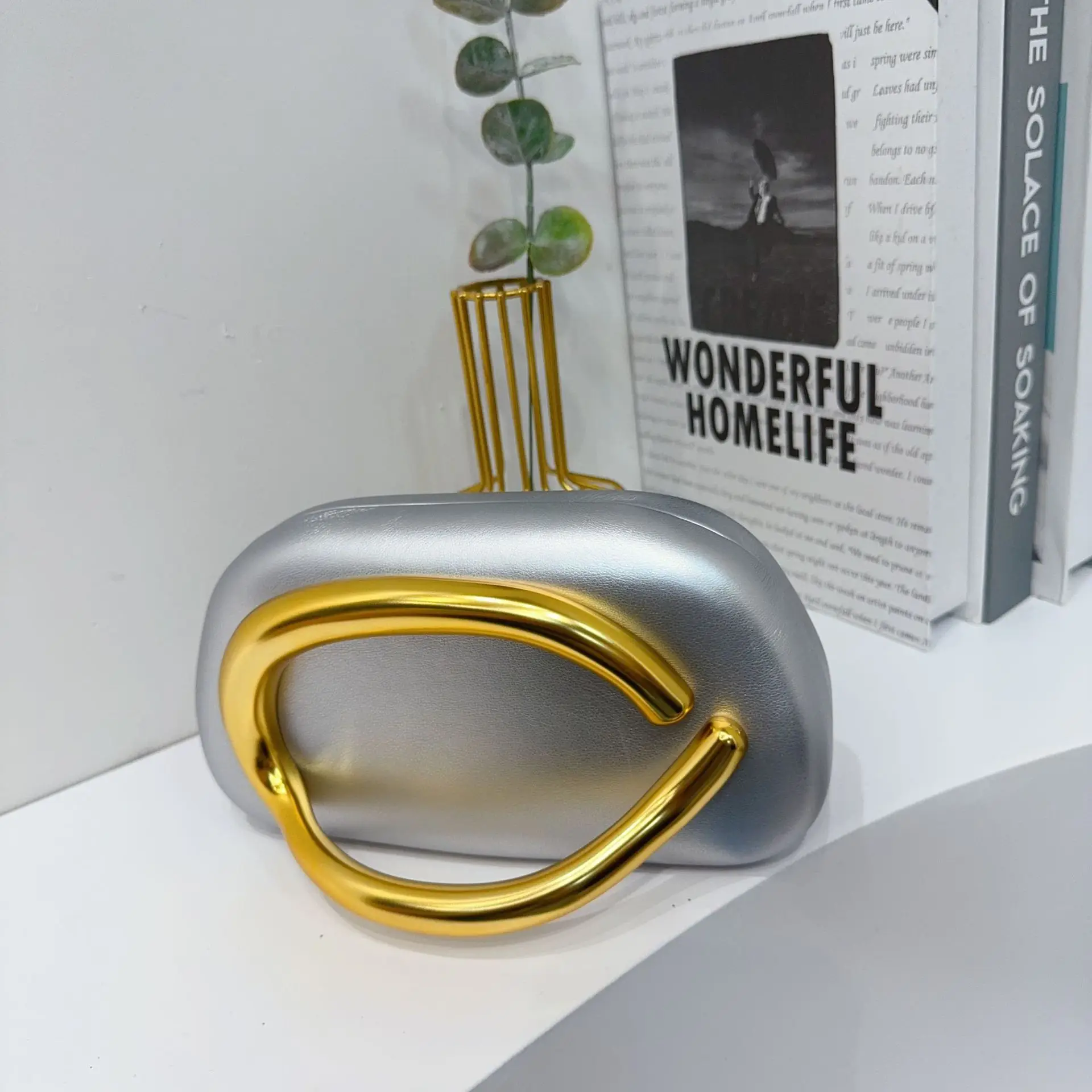 Vintage Metal Crossbody Bags for Women — feature 41