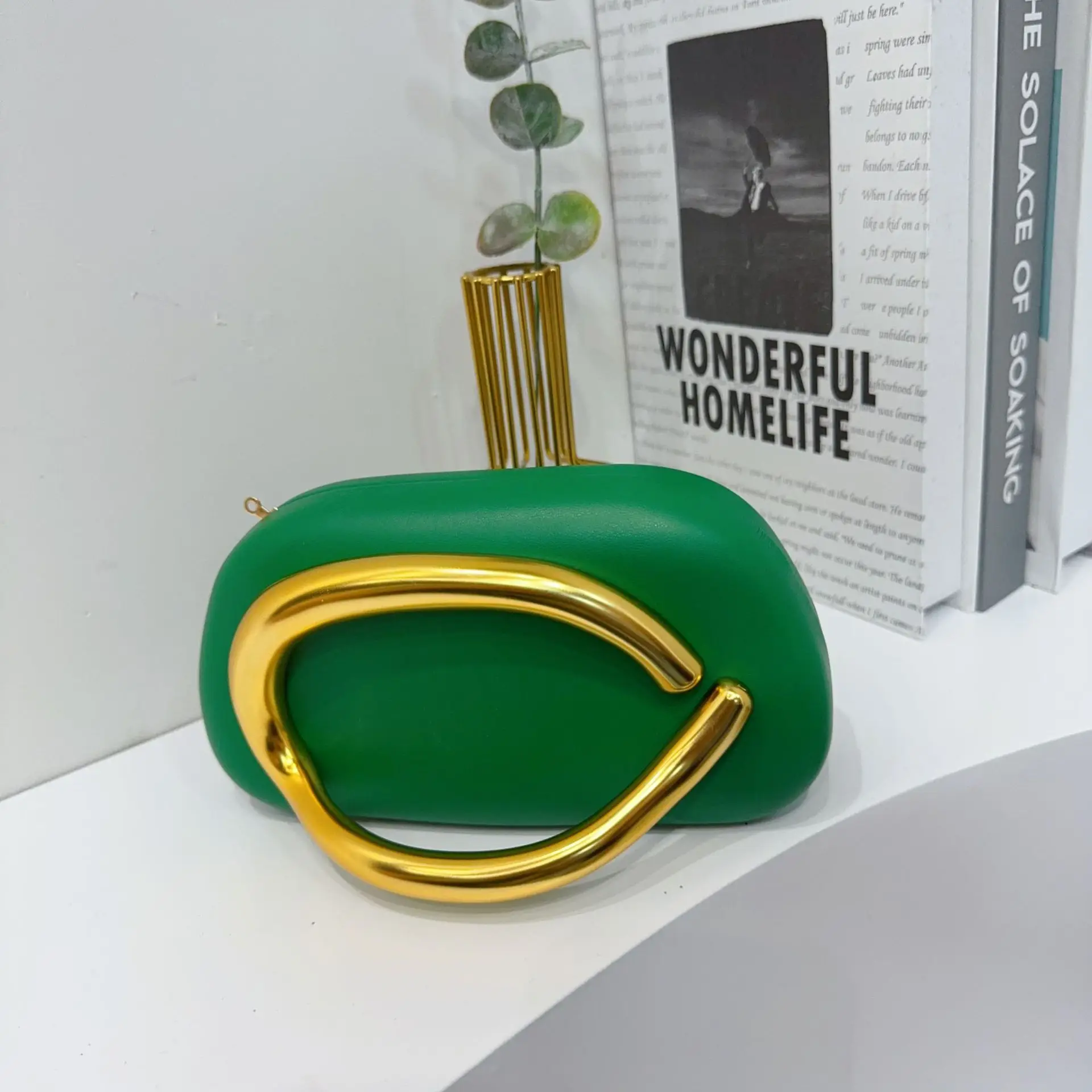 Vintage Metal Crossbody Bags for Women — feature 42