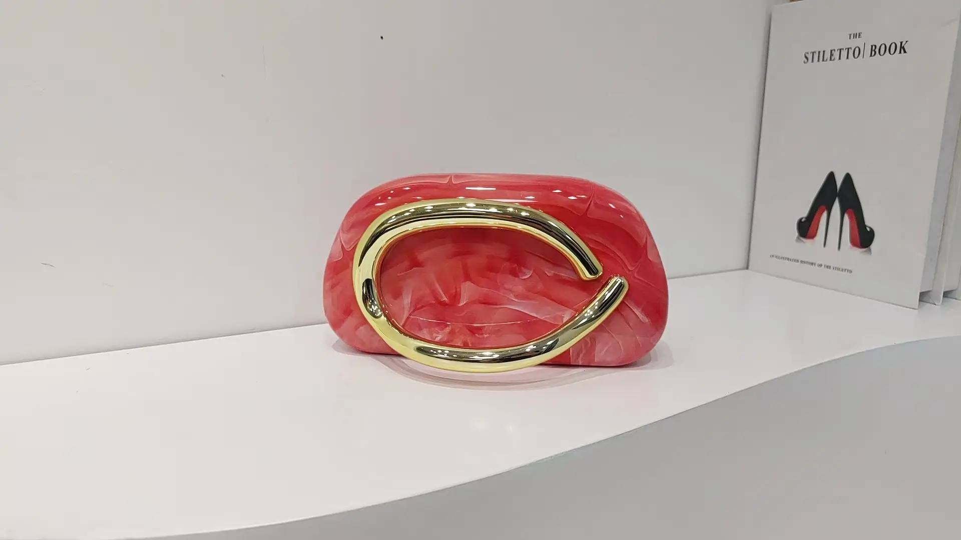 Vintage Metal Crossbody Bags for Women - Image 21