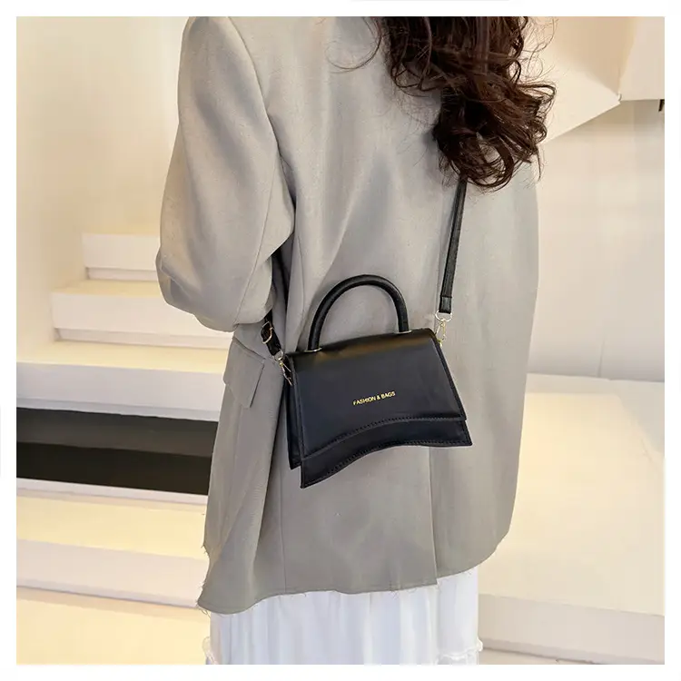 Silver Square Crossbody Bag for Women 2025 — feature 17