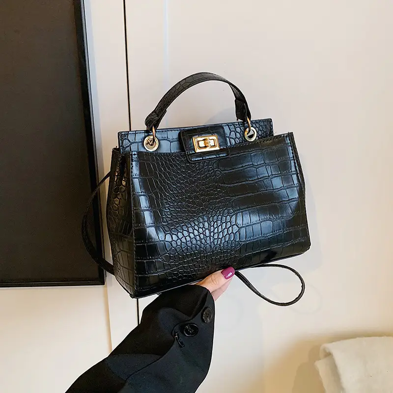 Black Croc Textured Shoulder Bag with Gold Clasp - Image 5