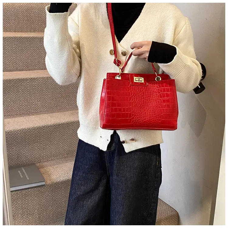 Black Croc Textured Shoulder Bag with Gold Clasp — feature 15