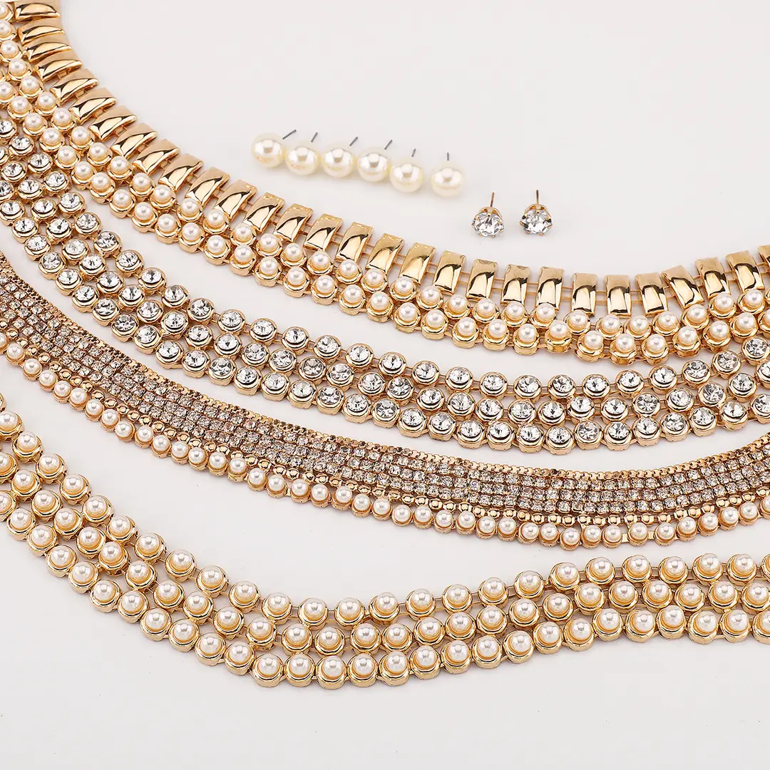 N12427 Exaggerated Wide Edition Gold Strap Diamond Neck Chain Light Luxury Niche Temperament Geometric Heavy Industry Jewelry suit — feature 11