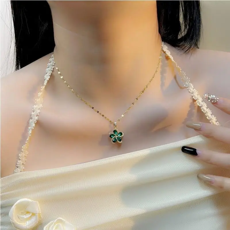 Green Snowflake Titanium Necklace for Women β feature 5