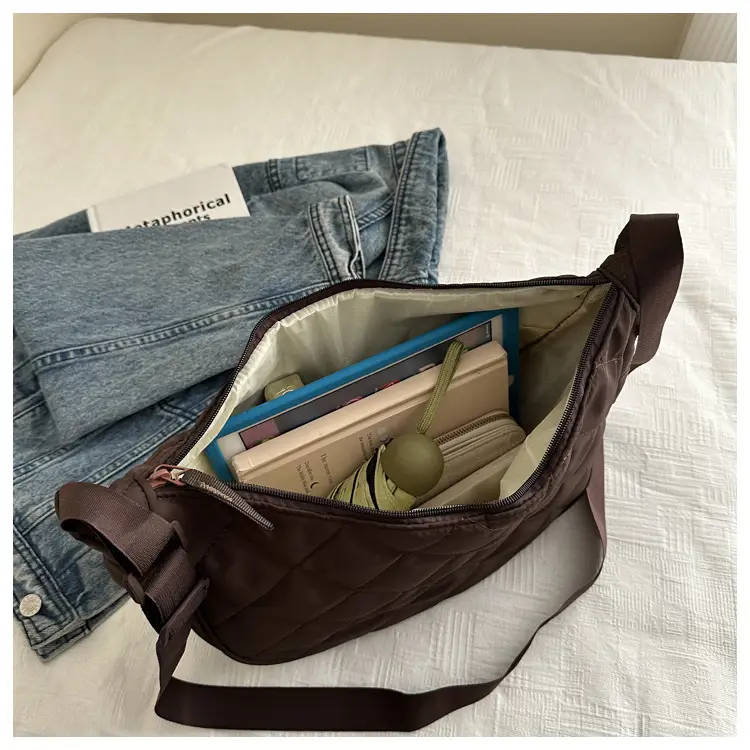 Foreign-style Large Cap Bag 2025 New Trend Fashion Niche Shoulder Bag — feature 25