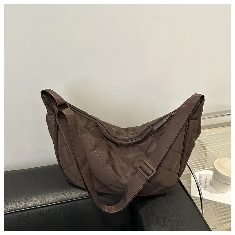 Foreign-style Large Cap Bag 2025 New Trend Fashion Niche Shoulder Bag — feature 31