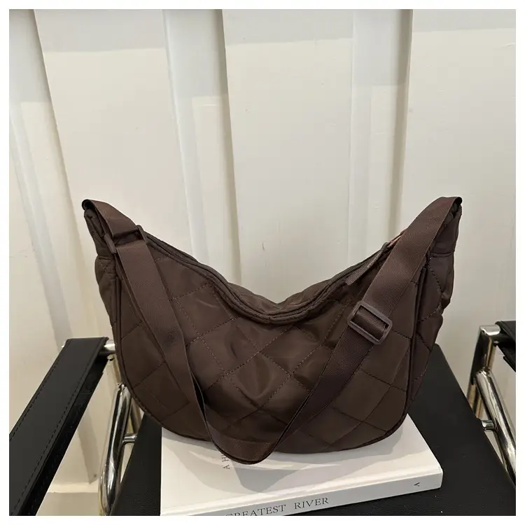 Foreign-style Large Cap Bag 2025 New Trend Fashion Niche Shoulder Bag — feature 35