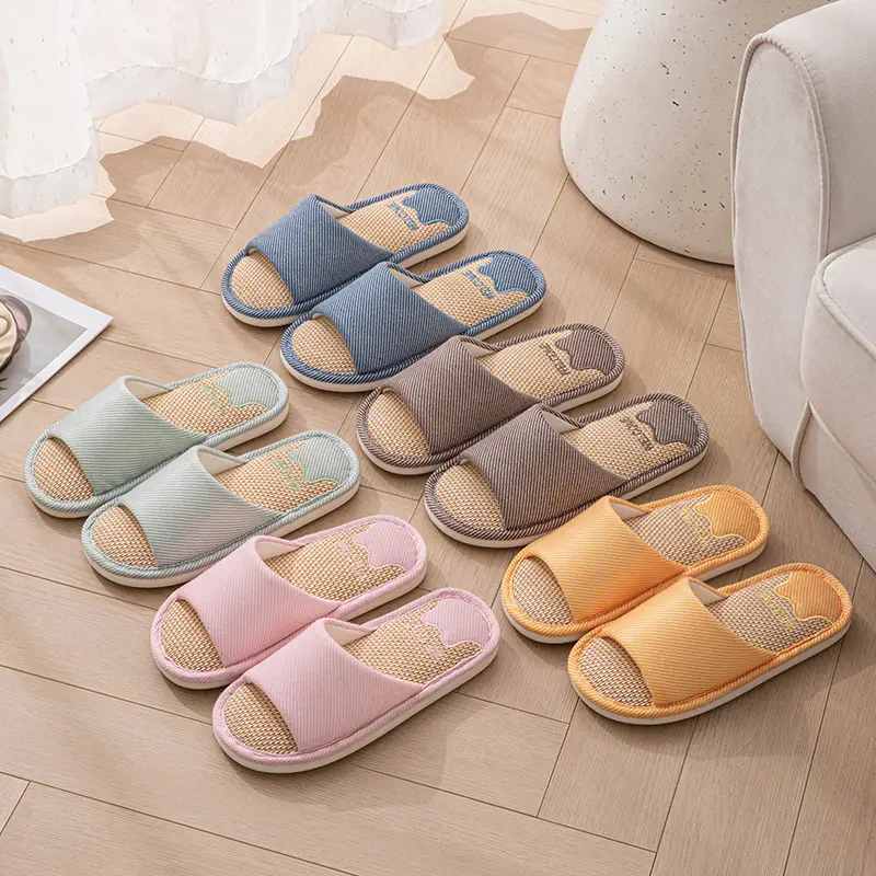 Linen slippers men's spring and autumn wholesale bear cotton linen mute soft bottom indoor breathable fabric slippers women's four seasons