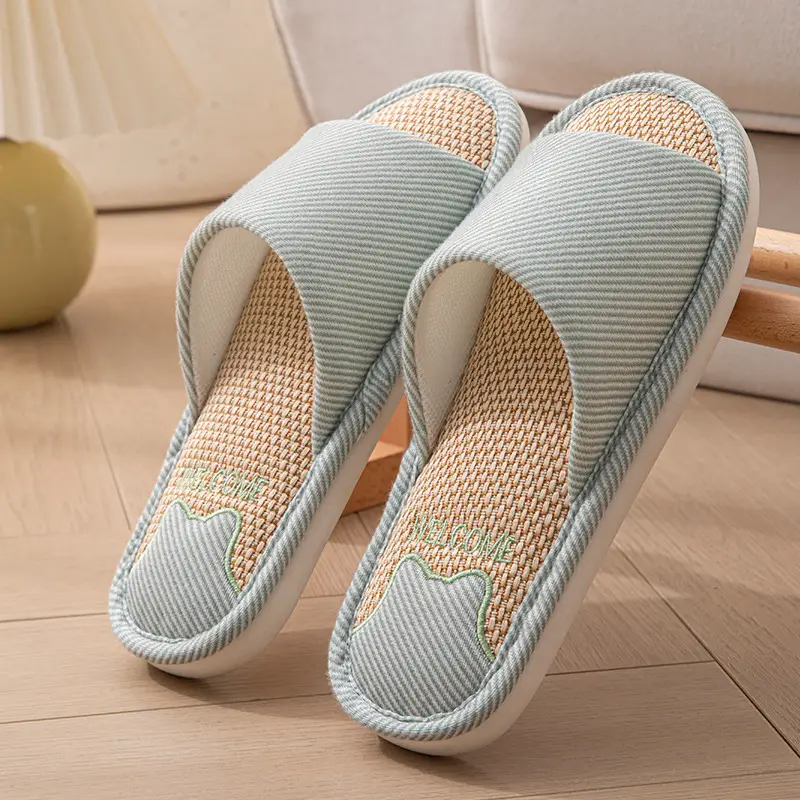 Linen slippers men's spring and autumn wholesale bear cotton linen mute soft bottom indoor breathable fabric slippers women's four seasons