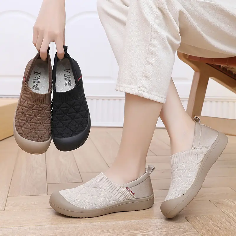 Spring and Autumn New Style Wear-Resistant Non-Slip Soft-Soled Old Beijing Cloth Shoes Slip-On Lazy Shoes Casual Breathable Mom Shoes - Image 7