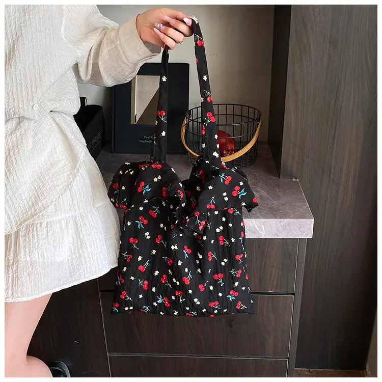 Fairy Cherry Floral Mesh Shoulder Bag Large Capacity — feature 14