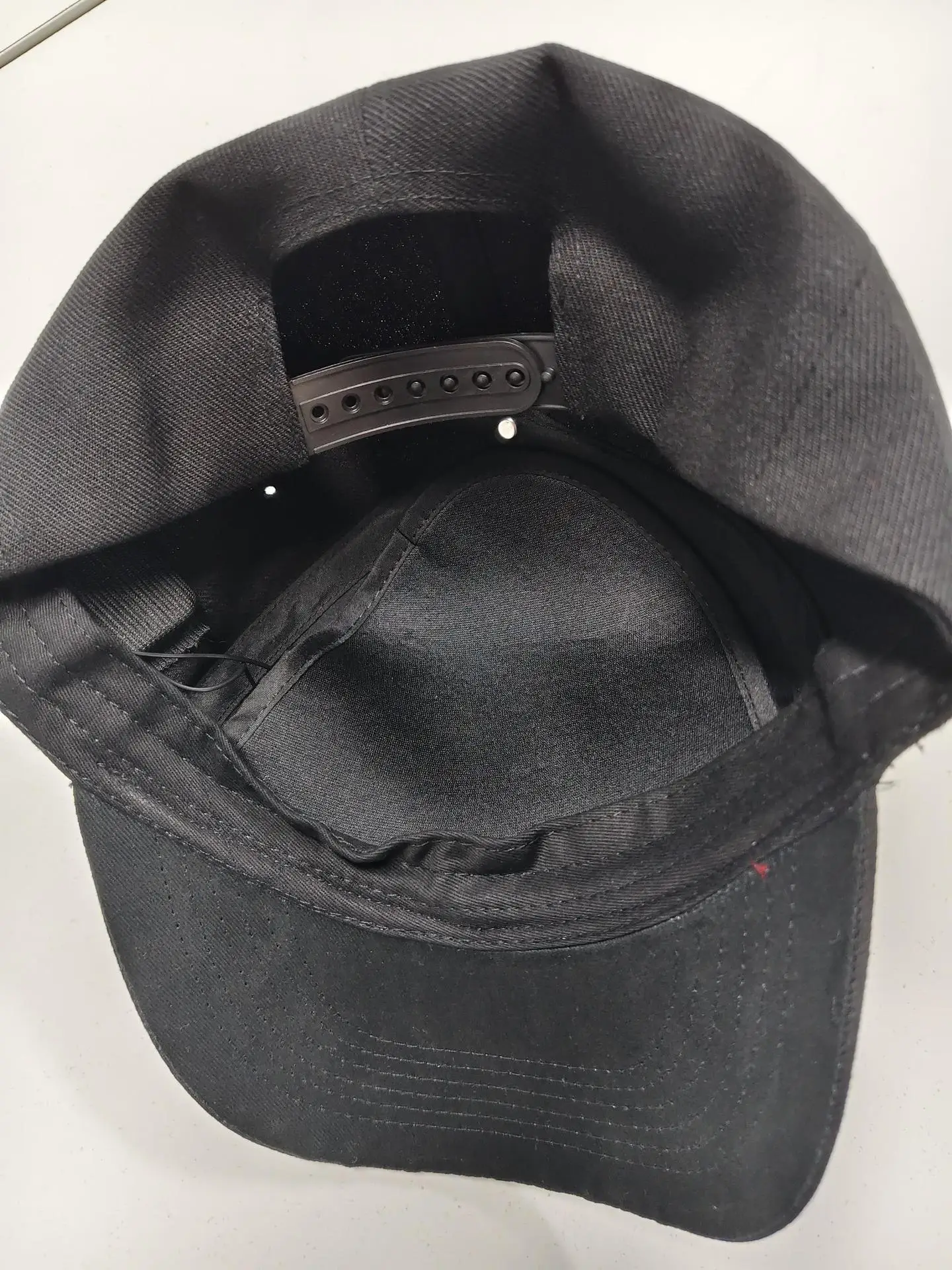 Blue Bluetooth Music Hat with Detachable Speaker — feature 18