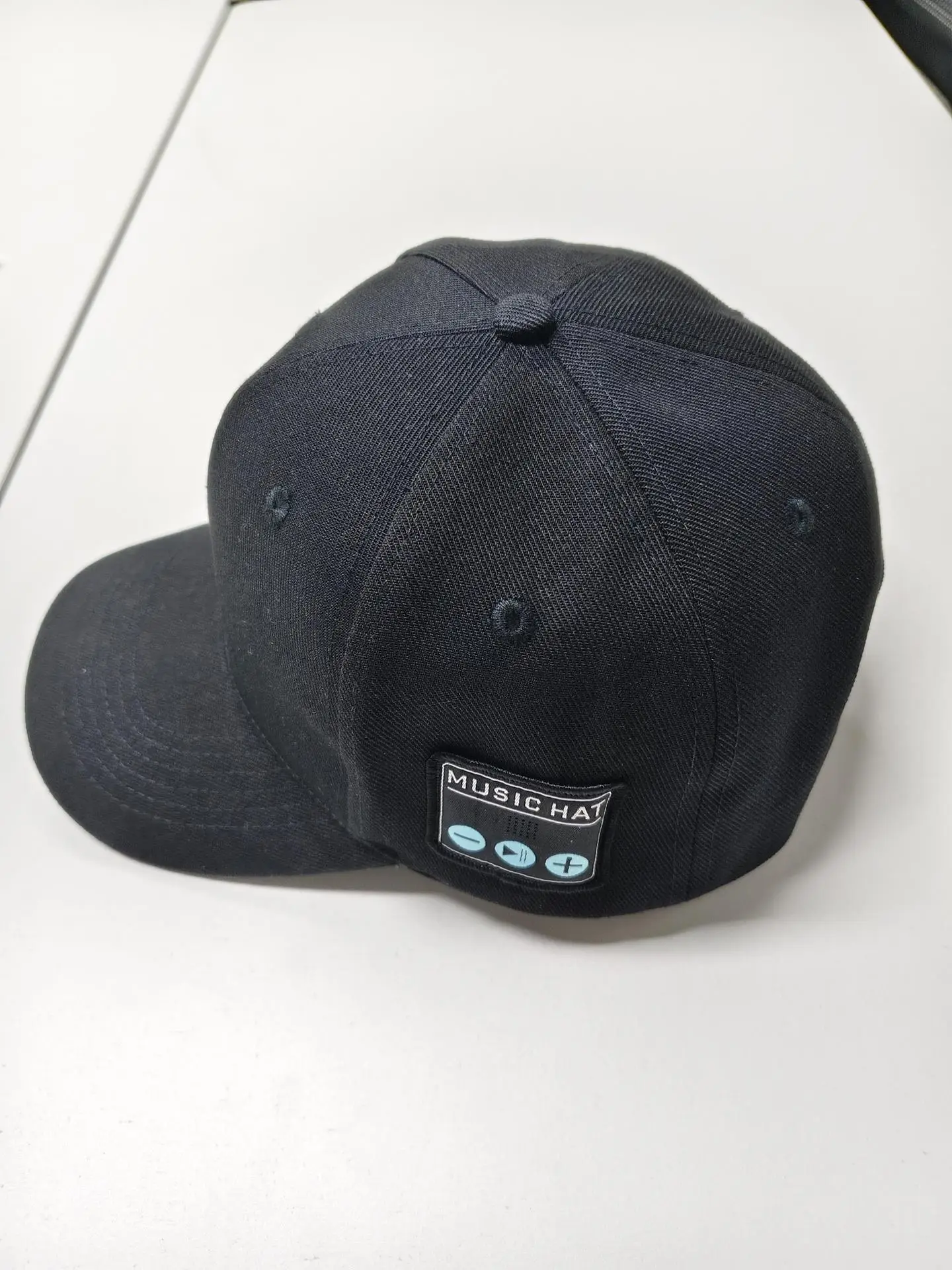 Blue Bluetooth Music Hat with Detachable Speaker — feature 20