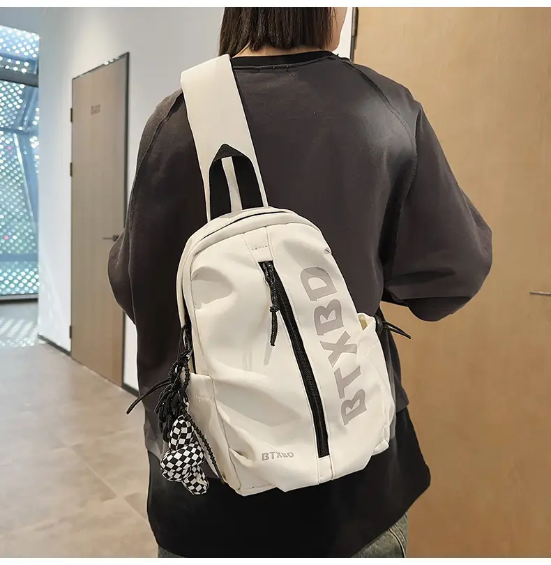 Lightweight Crossbody Bag for Men Women 2025 — feature 16