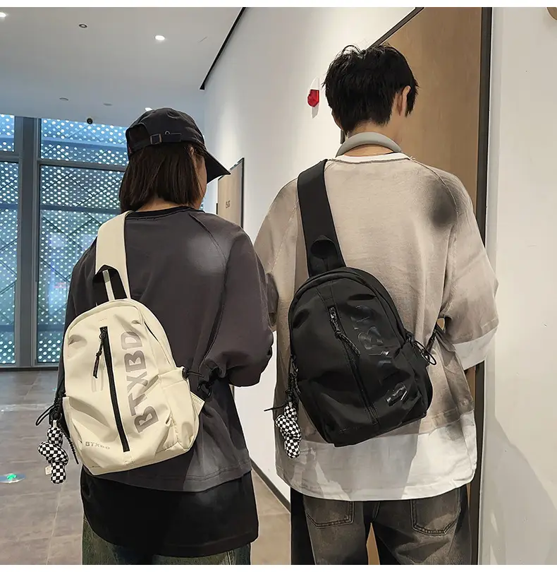Lightweight Crossbody Bag for Men Women 2025 — feature 19