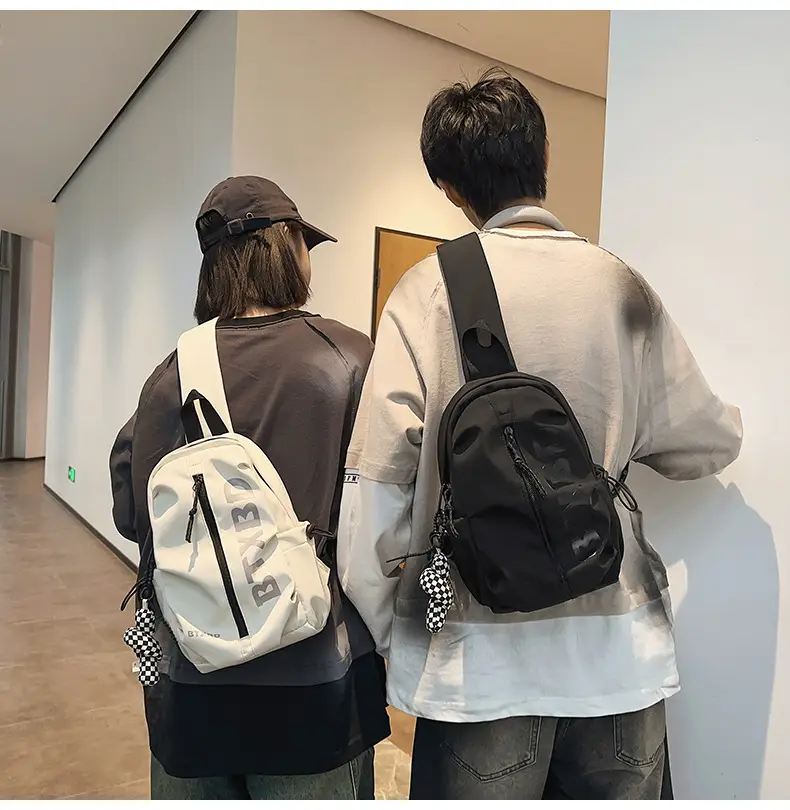 Lightweight Crossbody Bag for Men Women 2025 — feature 20