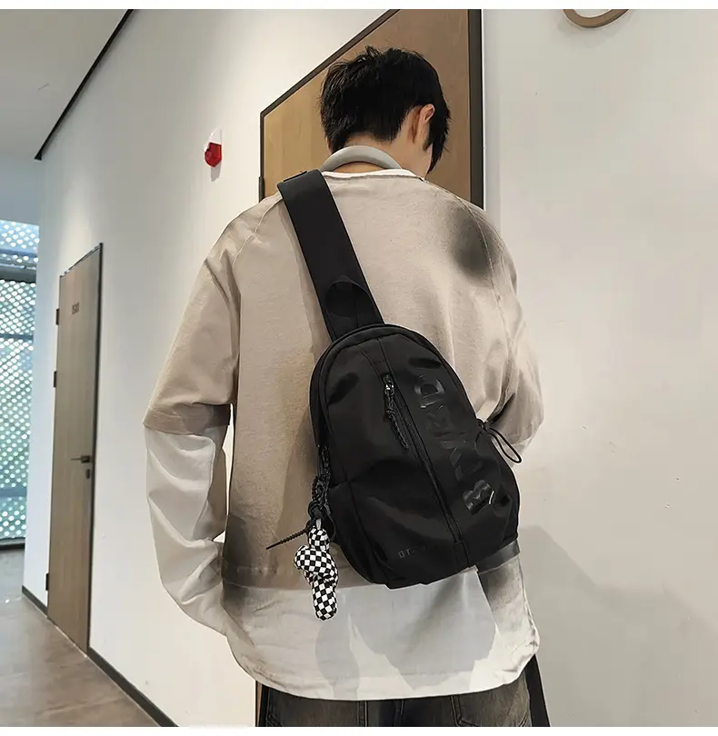 Lightweight Crossbody Bag for Men Women 2025 — feature 28