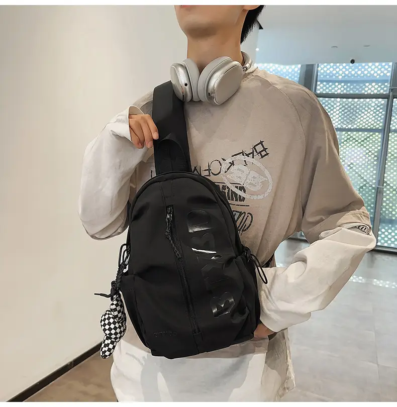 Lightweight Crossbody Bag for Men Women 2025 — feature 31