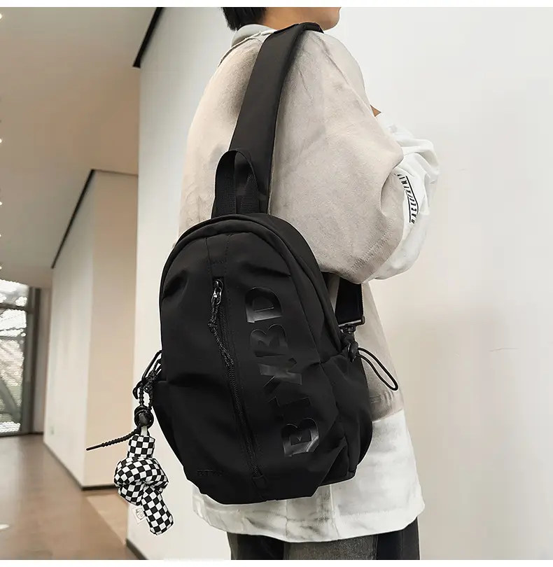 Lightweight Crossbody Bag for Men Women 2025 — feature 35