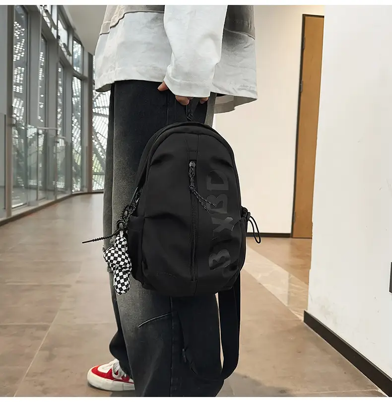 Lightweight Crossbody Bag for Men Women 2025 — feature 36