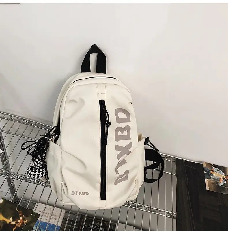 Lightweight Crossbody Bag for Men Women 2025 — feature 40