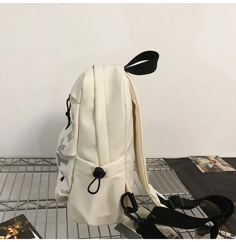 Lightweight Crossbody Bag for Men Women 2025 — feature 42