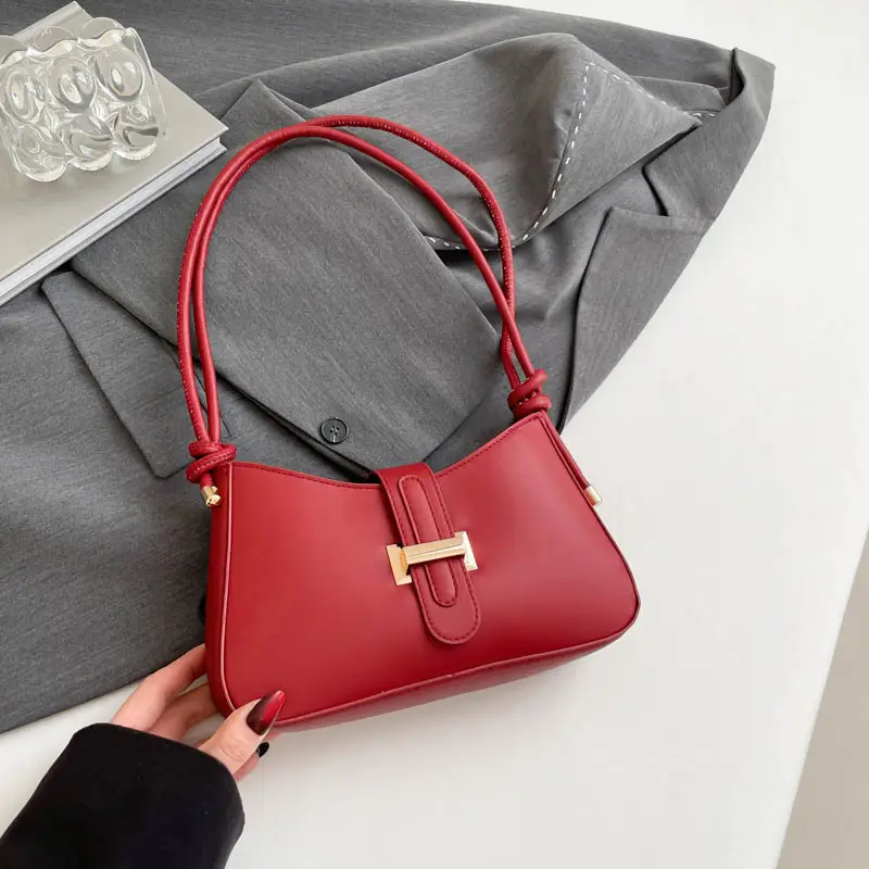 Red Luxurious Shoulder Crossbody Bag with Gold Clasp - Image 5