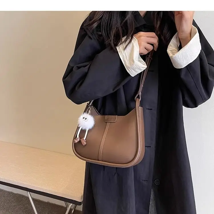 Women's Brown Leather Crossbody Bag 2026 New Model — feature 6