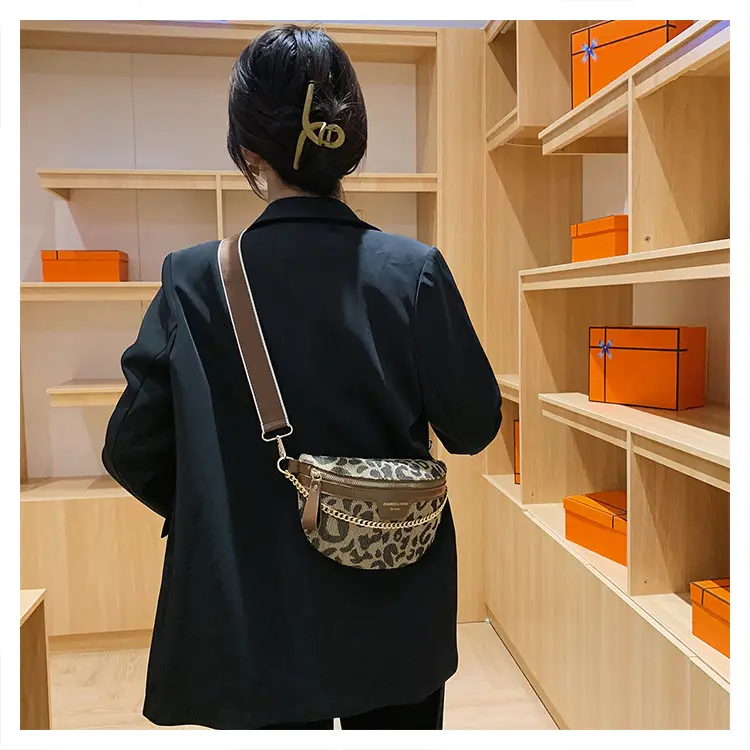 Women's Chain Embroidered Crossbody Bag Brown Leather — feature 18