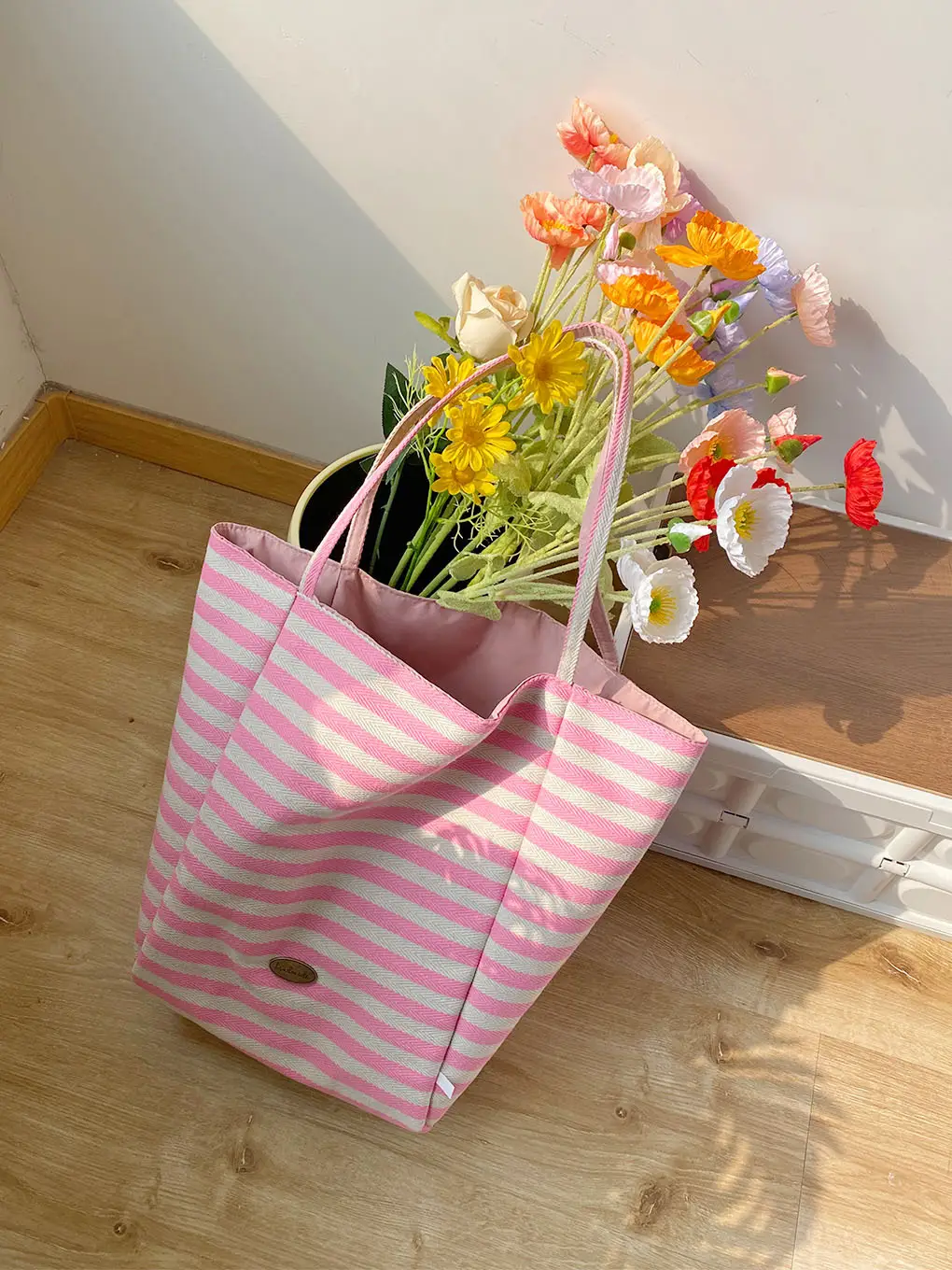 Striped Canvas Tote Bag with Blue Drawstring — feature 11